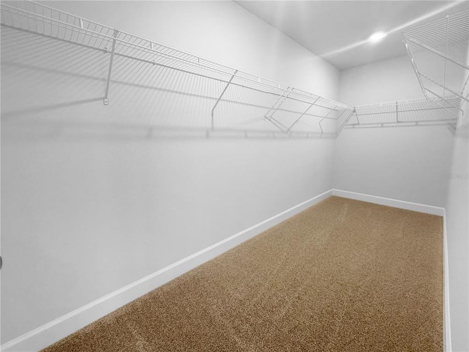 待售: $441,900 (4 贝兹, 2 浴室, 2335 平方英尺)