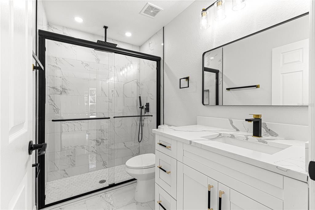 Active With Contract: $245,000 (3 beds, 2 baths, 1156 Square Feet)