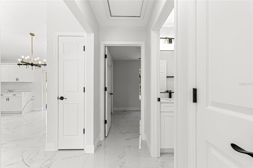 Active With Contract: $245,000 (3 beds, 2 baths, 1156 Square Feet)