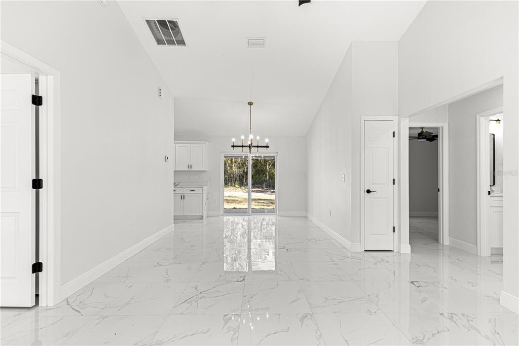 Active With Contract: $245,000 (3 beds, 2 baths, 1156 Square Feet)