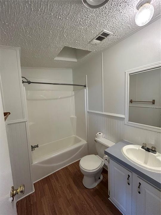 На продажу: $650,000 (5 спален, 3 ванн, 1836 Квадратных фут)