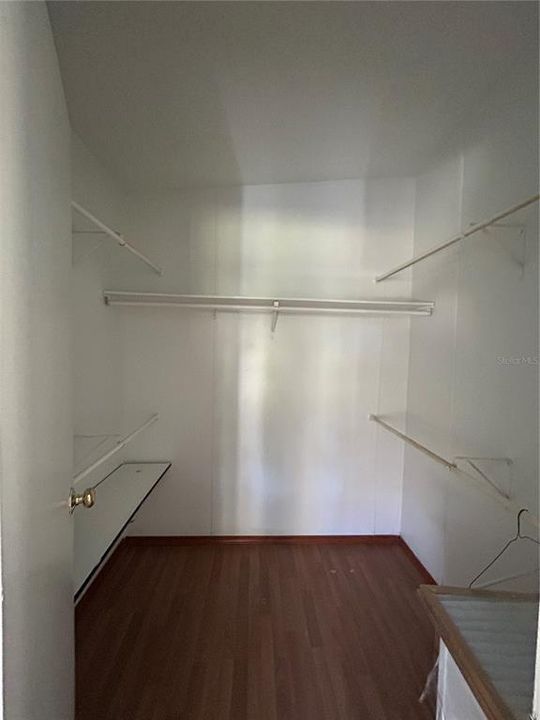 На продажу: $650,000 (5 спален, 3 ванн, 1836 Квадратных фут)