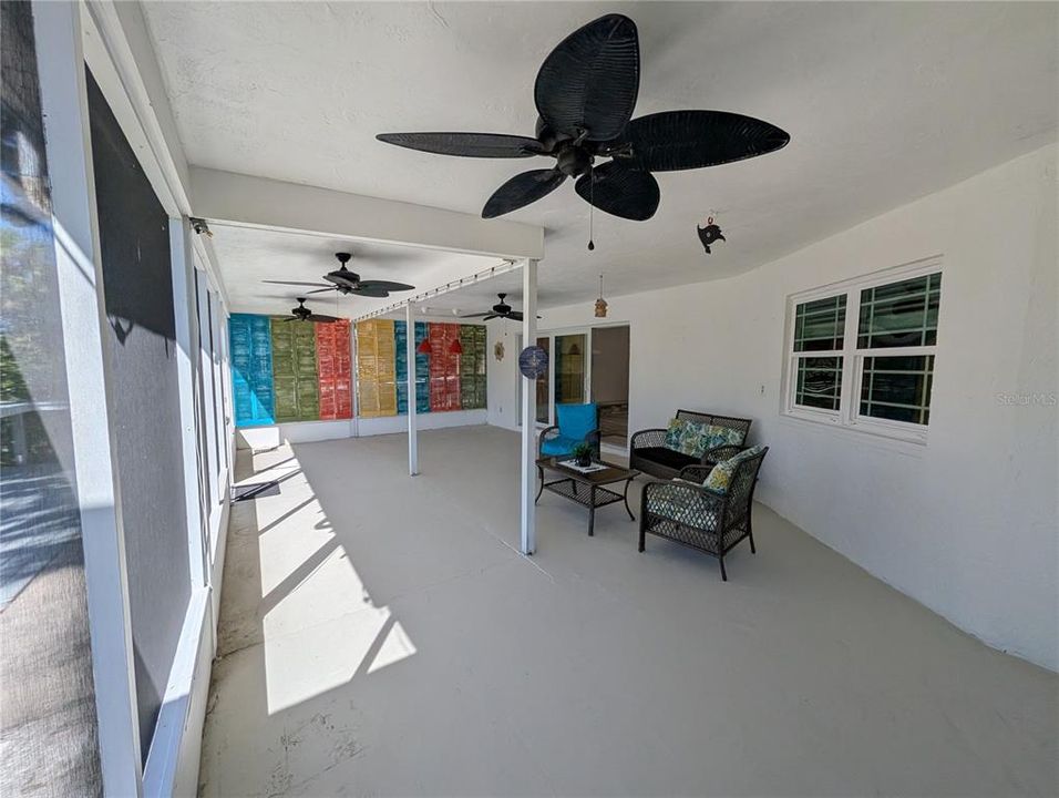 For Rent: $2,995 (3 beds, 2 baths, 2103 Square Feet)