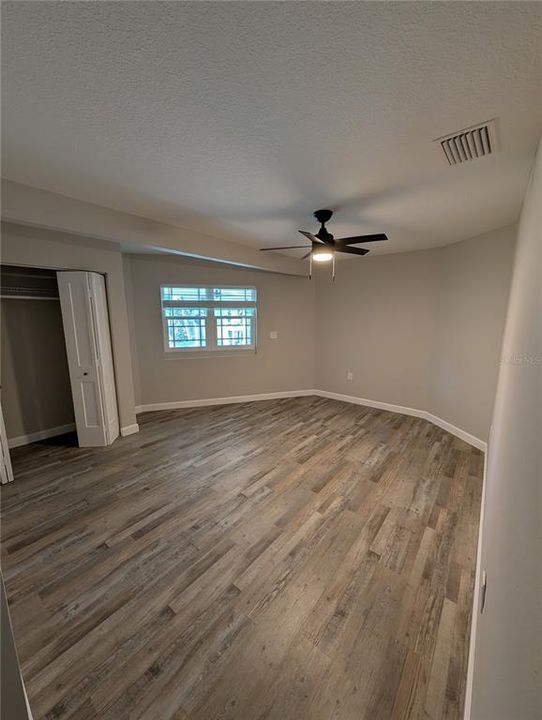 For Rent: $2,995 (3 beds, 2 baths, 2103 Square Feet)