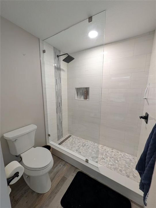 For Rent: $2,995 (3 beds, 2 baths, 2103 Square Feet)