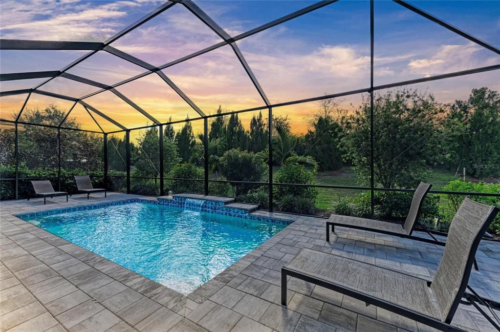 En Venta: $859,000 (3 camas, 3 baños, 2560 Pies cuadrados)