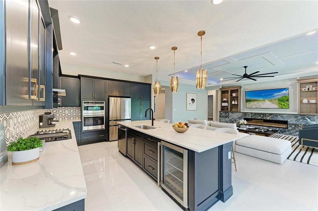 En Venta: $859,000 (3 camas, 3 baños, 2560 Pies cuadrados)