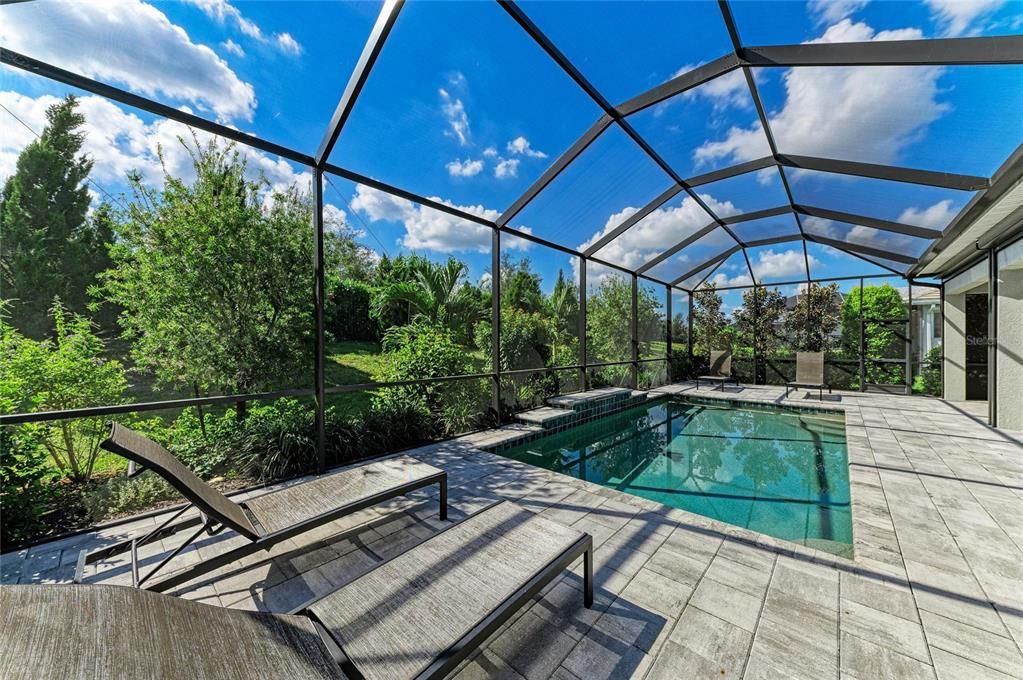 En Venta: $859,000 (3 camas, 3 baños, 2560 Pies cuadrados)