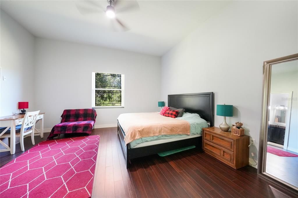 En Venta: $999,000 (6 camas, 6 baños, 4532 Pies cuadrados)