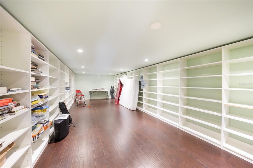 En Venta: $999,000 (6 camas, 6 baños, 4532 Pies cuadrados)