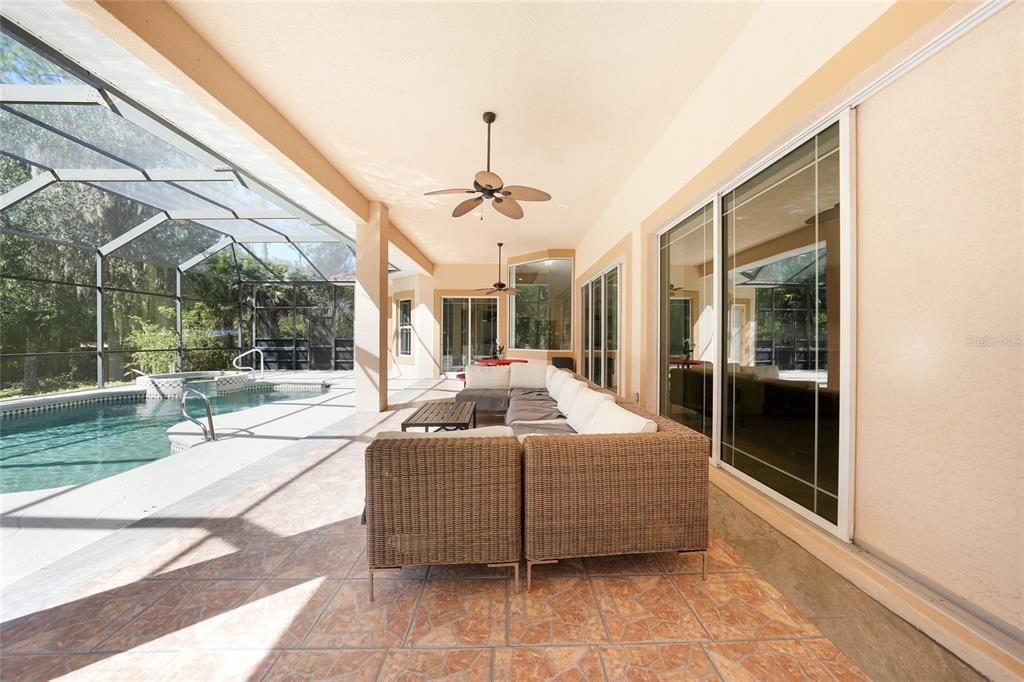 En Venta: $999,000 (6 camas, 6 baños, 4532 Pies cuadrados)