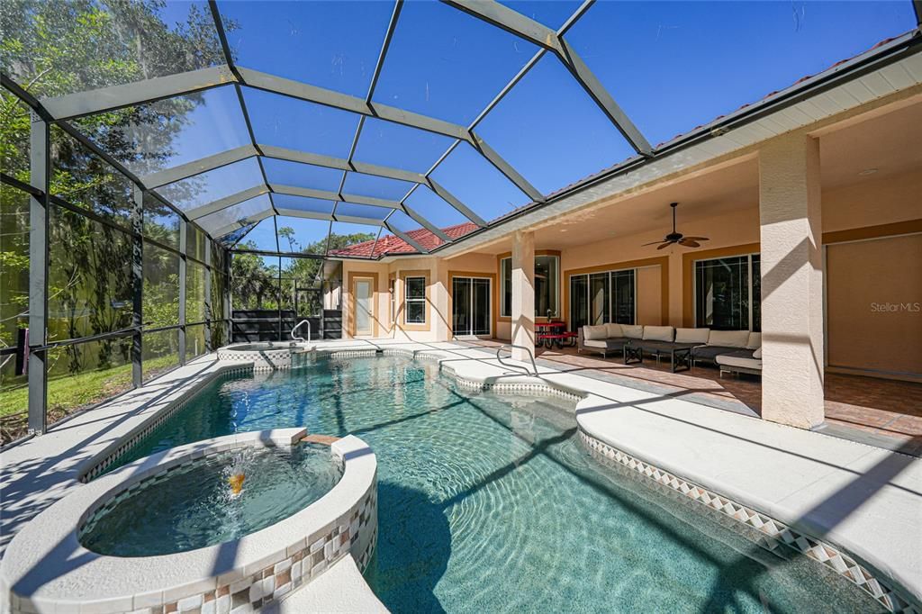 En Venta: $999,000 (6 camas, 6 baños, 4532 Pies cuadrados)