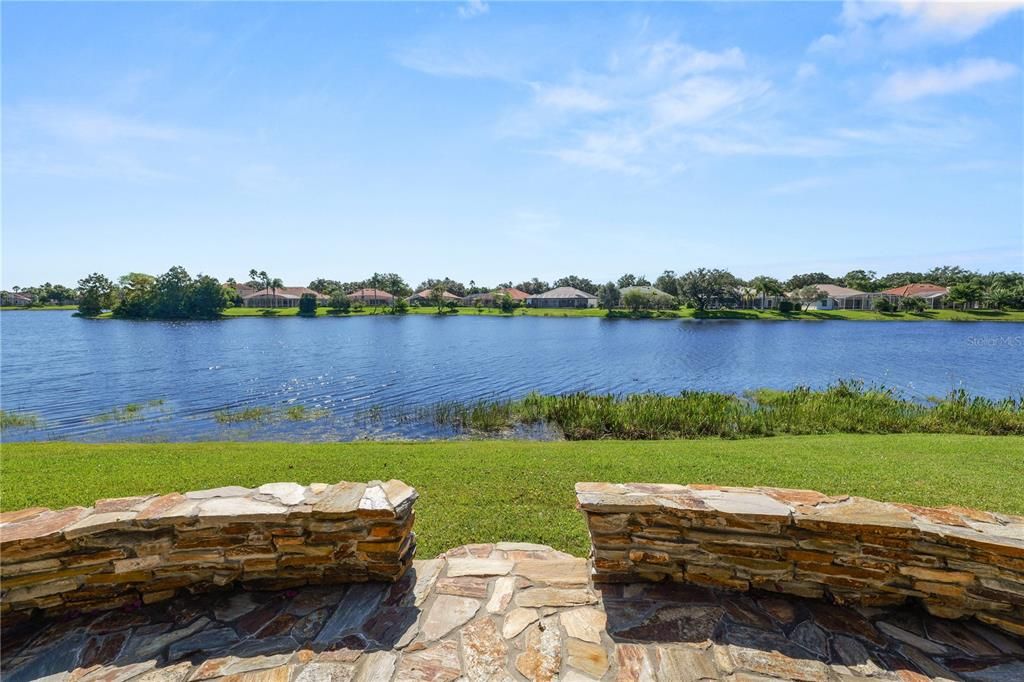 合同活跃: $920,000 (5 贝兹, 3 浴室, 3544 平方英尺)