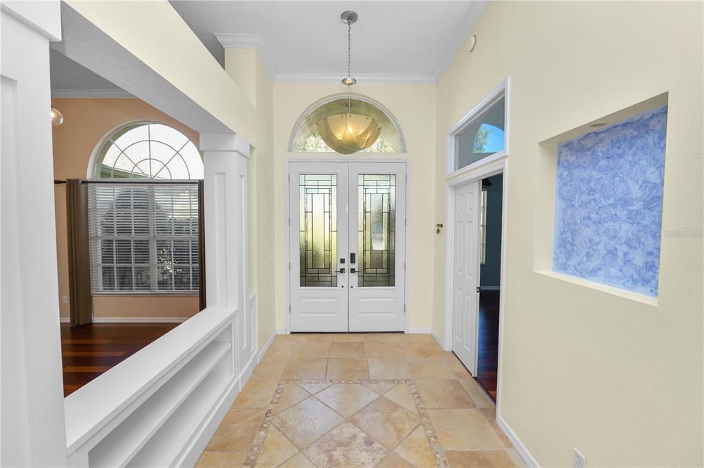 合同活跃: $920,000 (5 贝兹, 3 浴室, 3544 平方英尺)