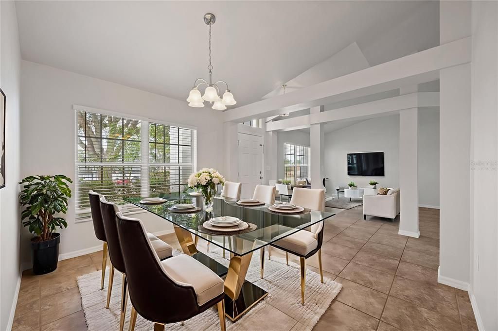 Под контрактом: $339,900 (4 спален, 2 ванн, 2236 Квадратных фут)