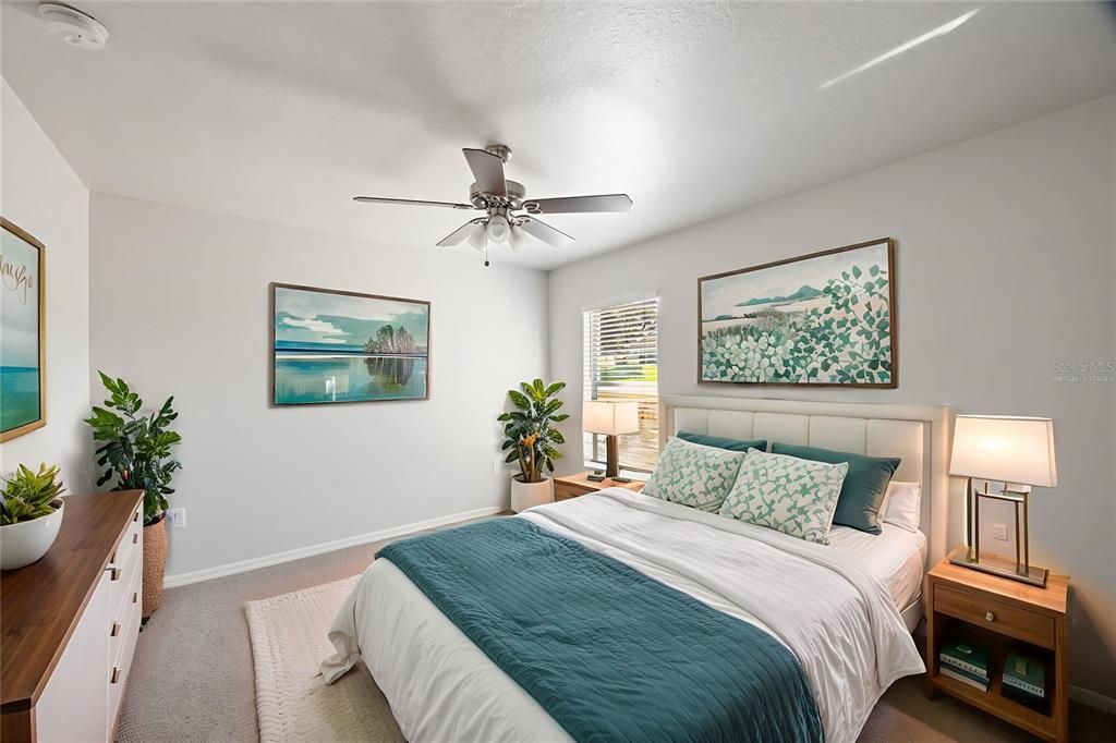 Под контрактом: $339,900 (4 спален, 2 ванн, 2236 Квадратных фут)