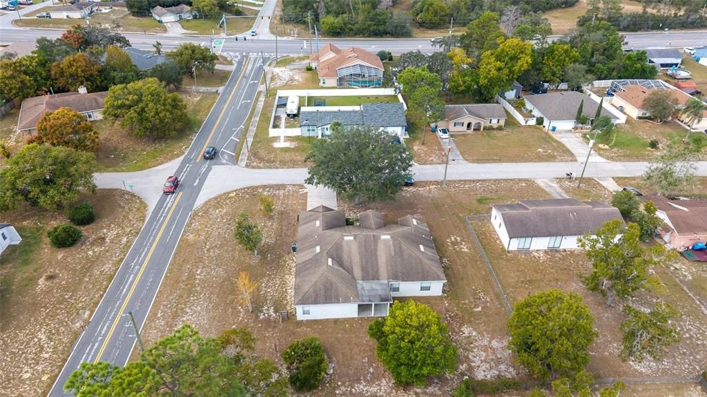 Под контрактом: $339,900 (4 спален, 2 ванн, 2236 Квадратных фут)