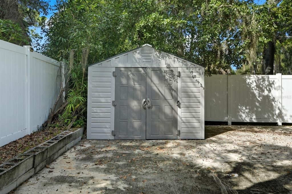 合同活跃: $197,000 (3 贝兹, 2 浴室, 1314 平方英尺)