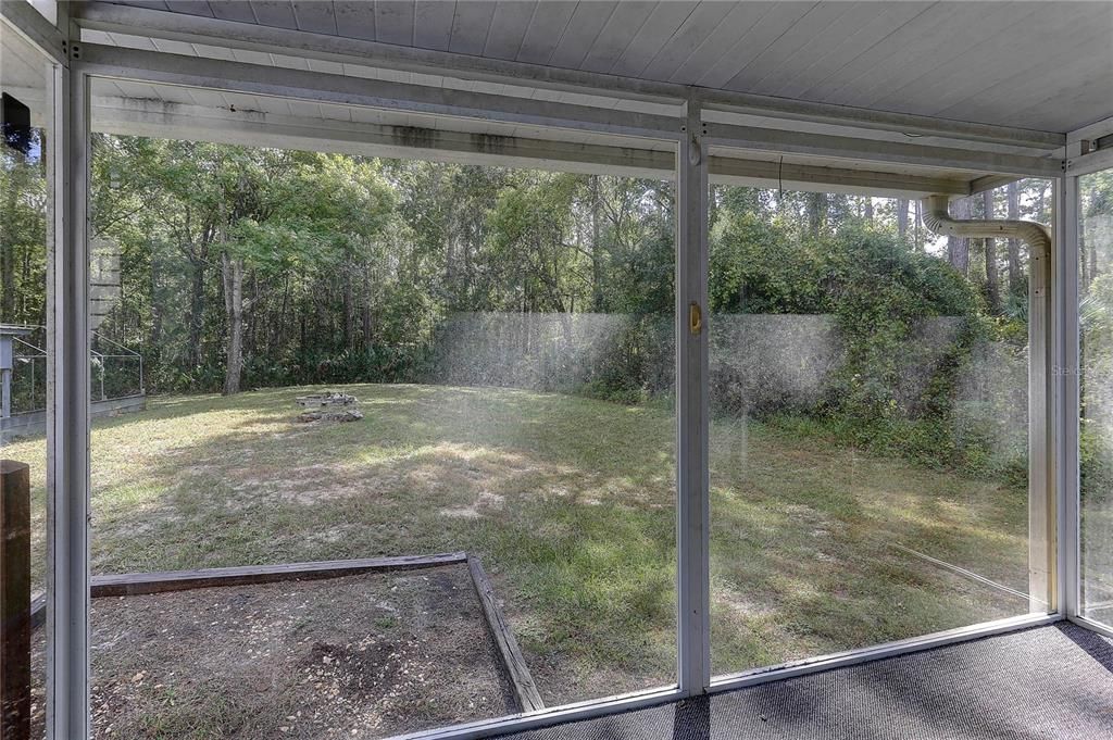 Под контрактом: $350,000 (3 спален, 2 ванн, 1645 Квадратных фут)