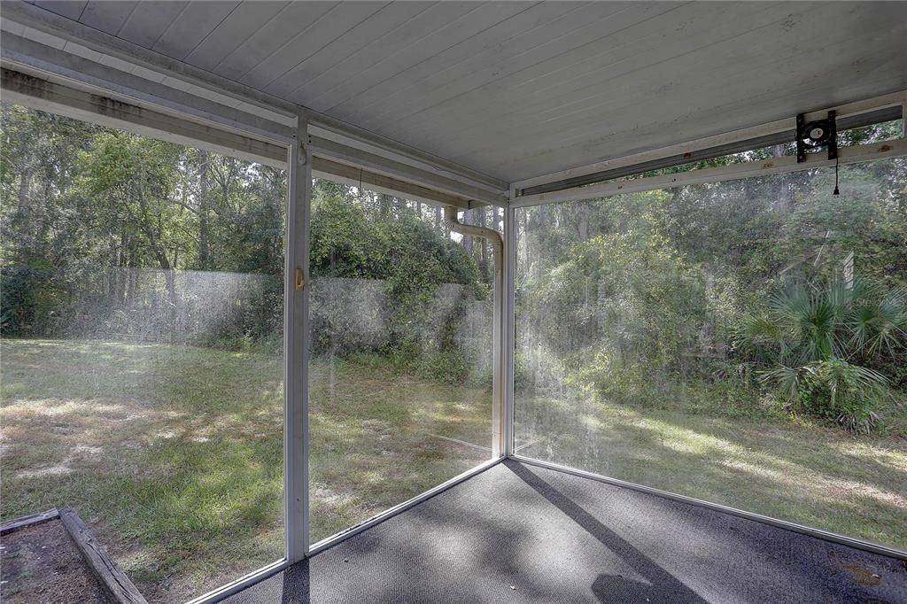 Под контрактом: $350,000 (3 спален, 2 ванн, 1645 Квадратных фут)