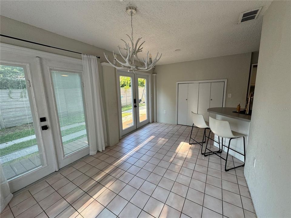 В аренду: $2,899 (2 спален, 2 ванн, 1244 Квадратных фут)