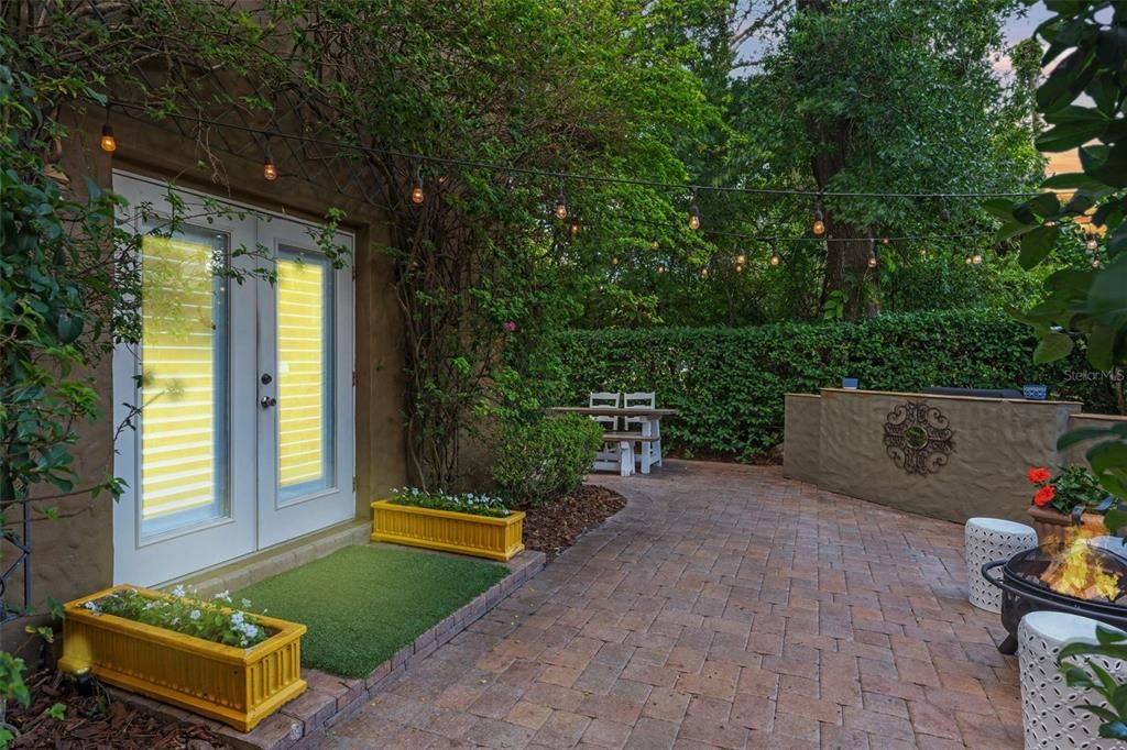 For Rent: $3,195 (3 beds, 2 baths, 1775 Square Feet)