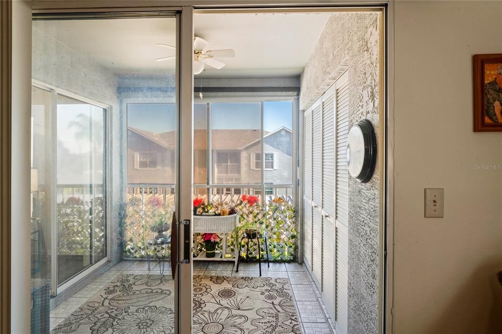 For Sale: $133,000 (2 beds, 2 baths, 1103 Square Feet)