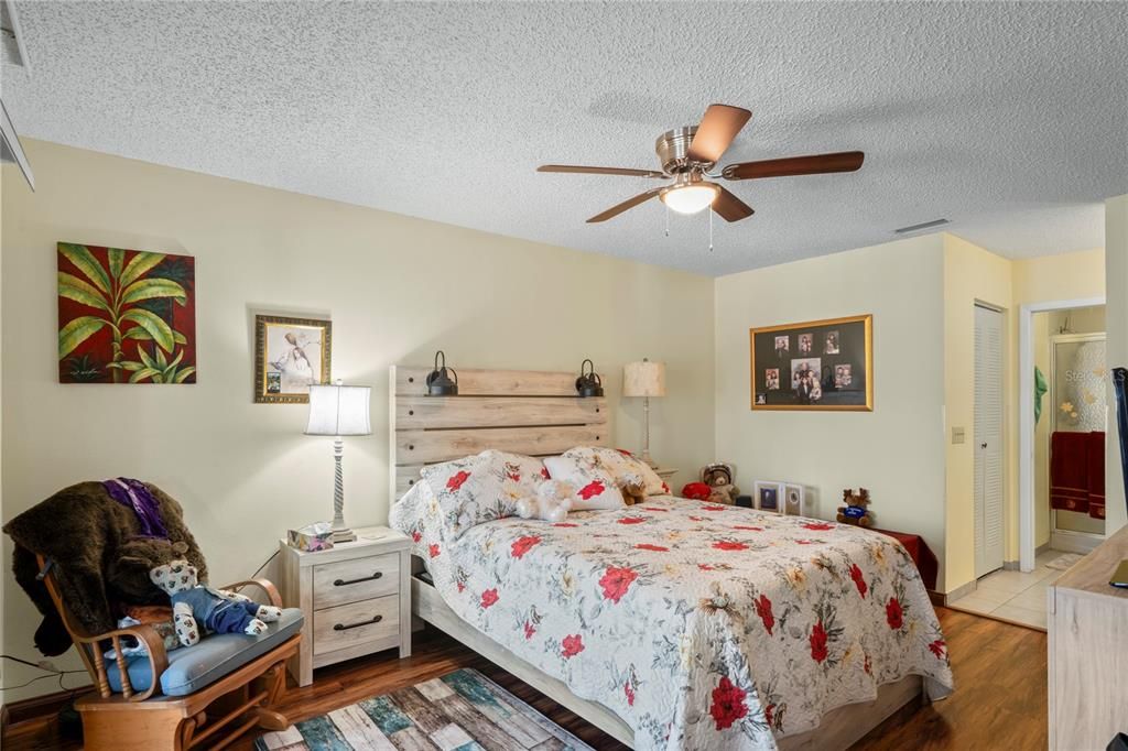 For Sale: $133,000 (2 beds, 2 baths, 1103 Square Feet)