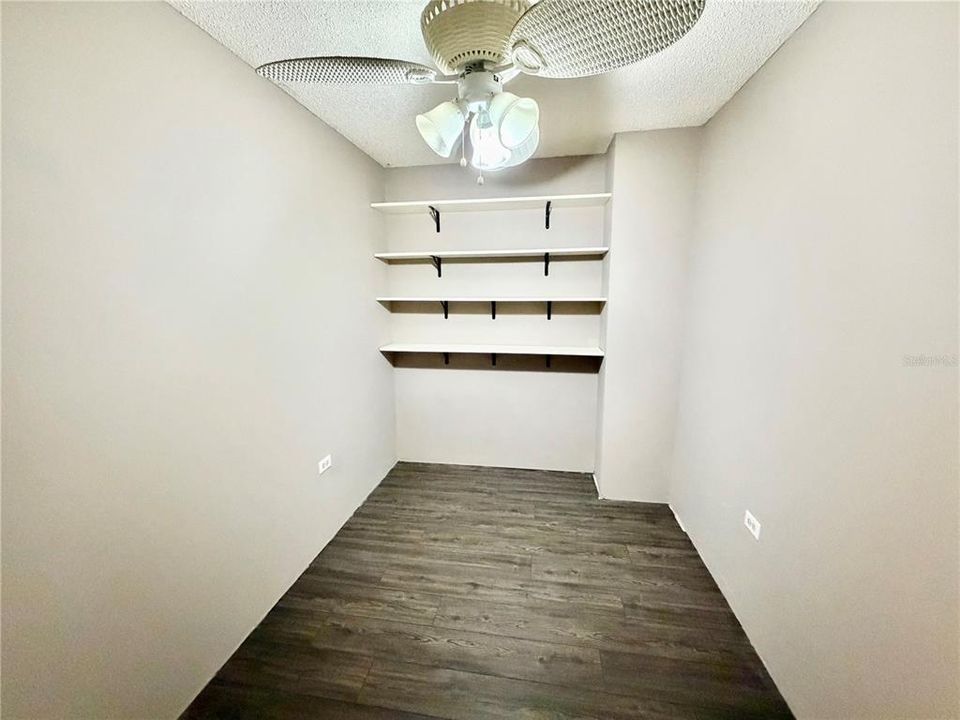 For Sale: $279,000 (2 beds, 2 baths, 1242 Square Feet)