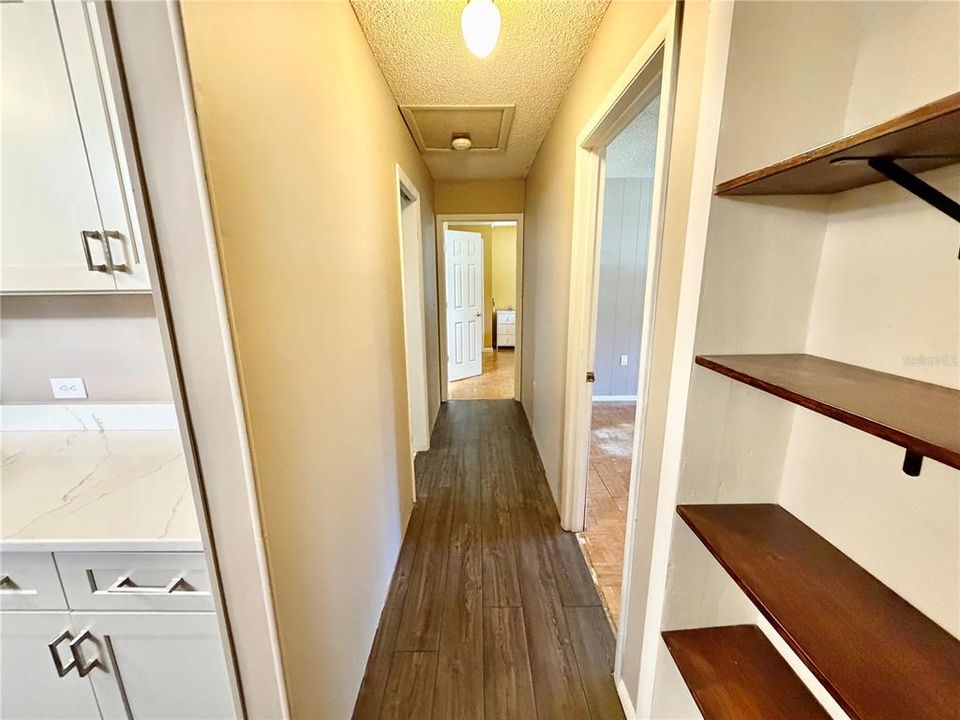 For Sale: $279,000 (2 beds, 2 baths, 1242 Square Feet)