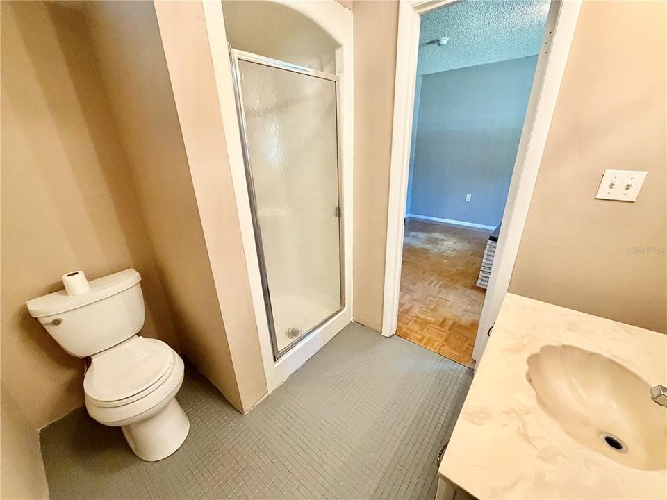 For Sale: $279,000 (2 beds, 2 baths, 1242 Square Feet)