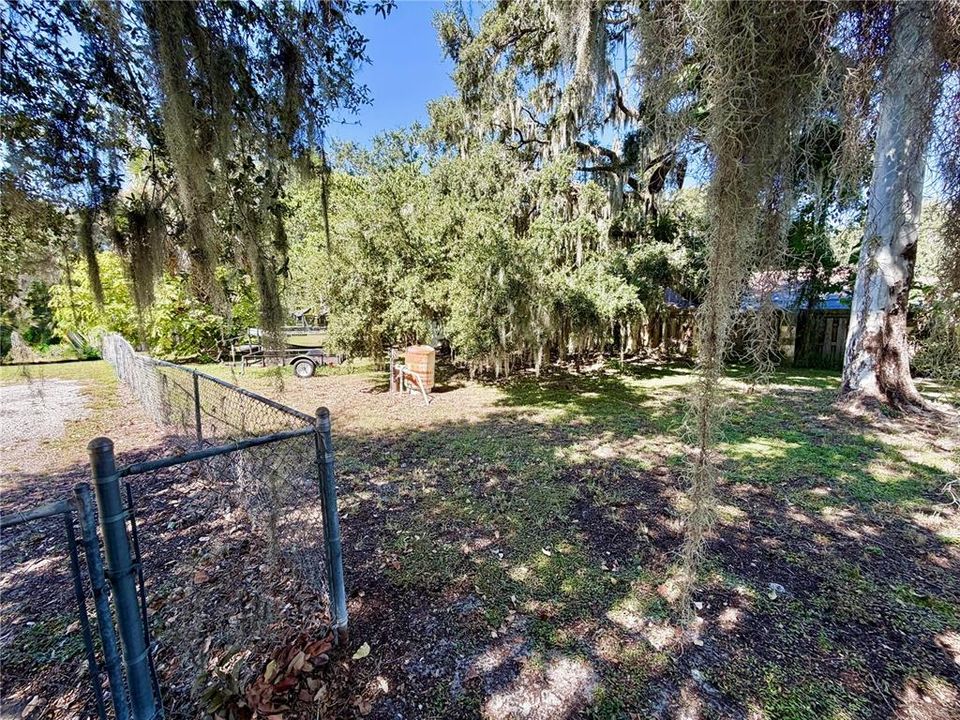 For Sale: $279,000 (2 beds, 2 baths, 1242 Square Feet)