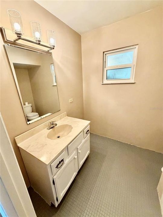 For Sale: $279,000 (2 beds, 2 baths, 1242 Square Feet)