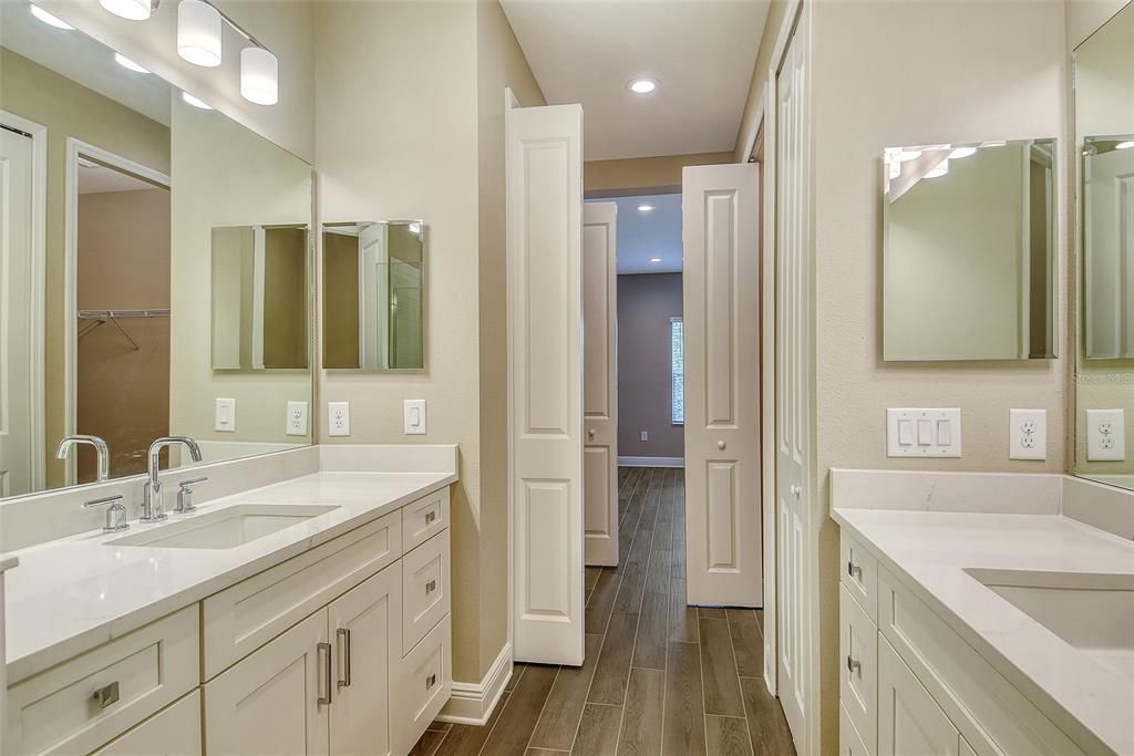 For Sale: $416,990 (2 beds, 2 baths, 1638 Square Feet)