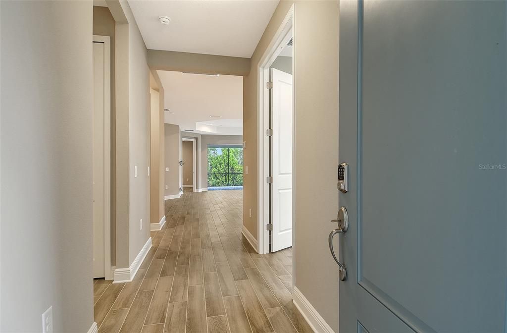 For Sale: $416,990 (2 beds, 2 baths, 1638 Square Feet)