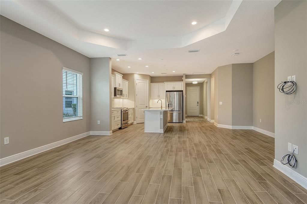 For Sale: $416,990 (2 beds, 2 baths, 1638 Square Feet)