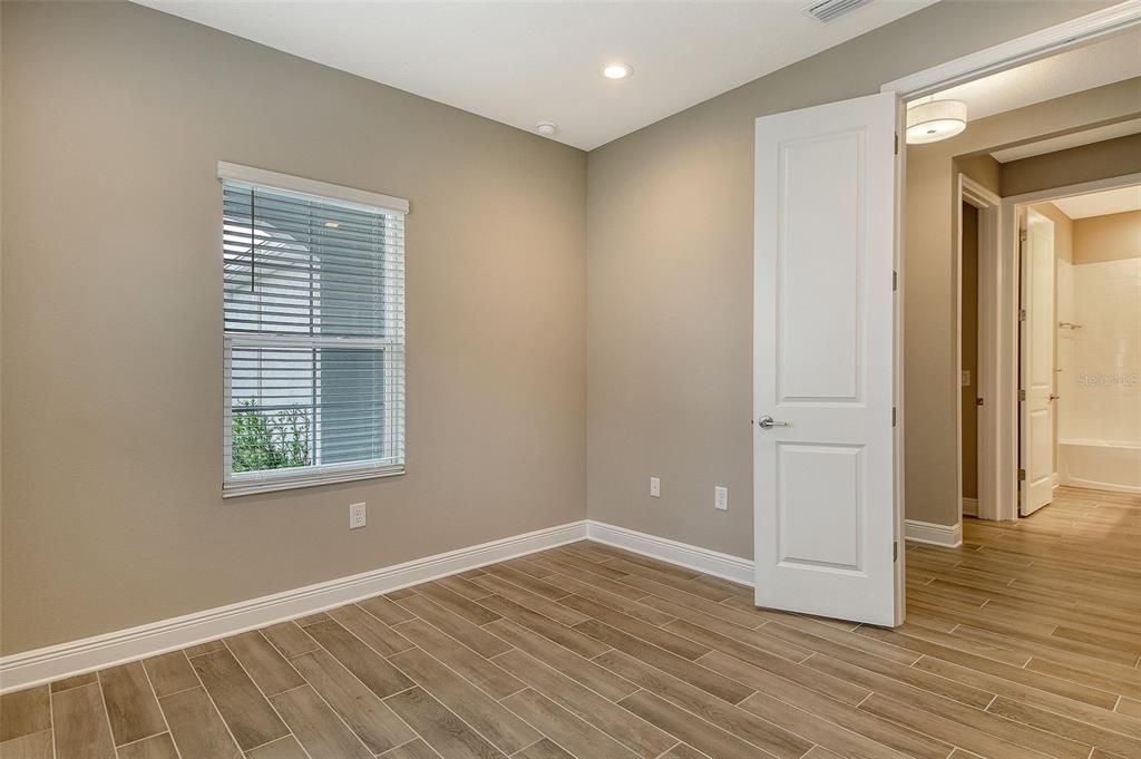 For Sale: $416,990 (2 beds, 2 baths, 1638 Square Feet)