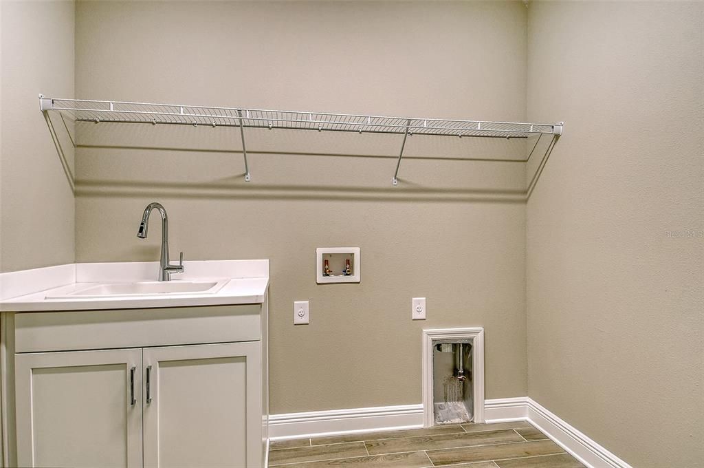 For Sale: $416,990 (2 beds, 2 baths, 1638 Square Feet)