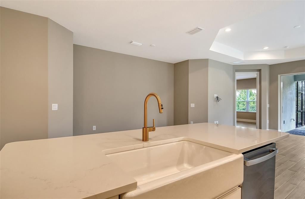 For Sale: $416,990 (2 beds, 2 baths, 1638 Square Feet)