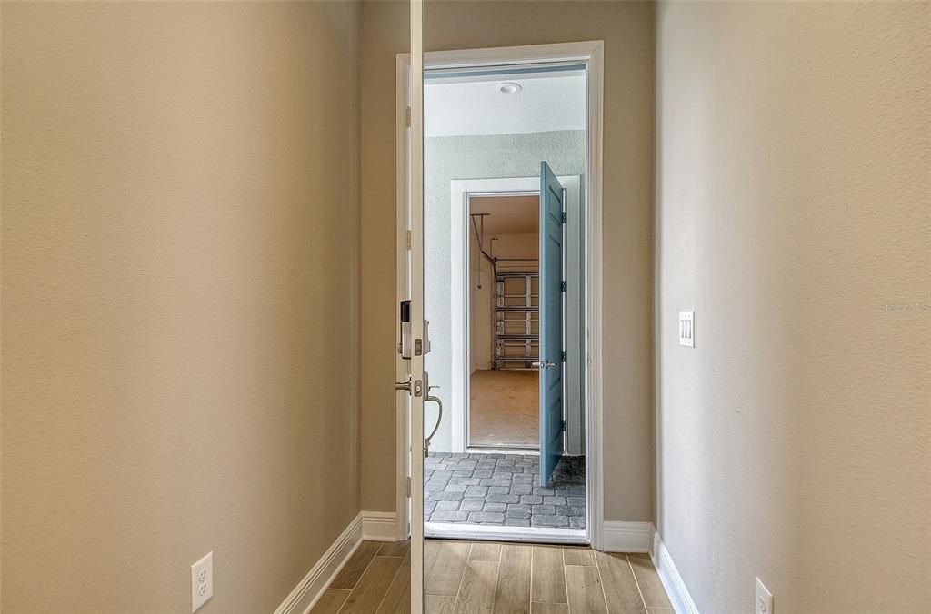 For Sale: $416,990 (2 beds, 2 baths, 1638 Square Feet)