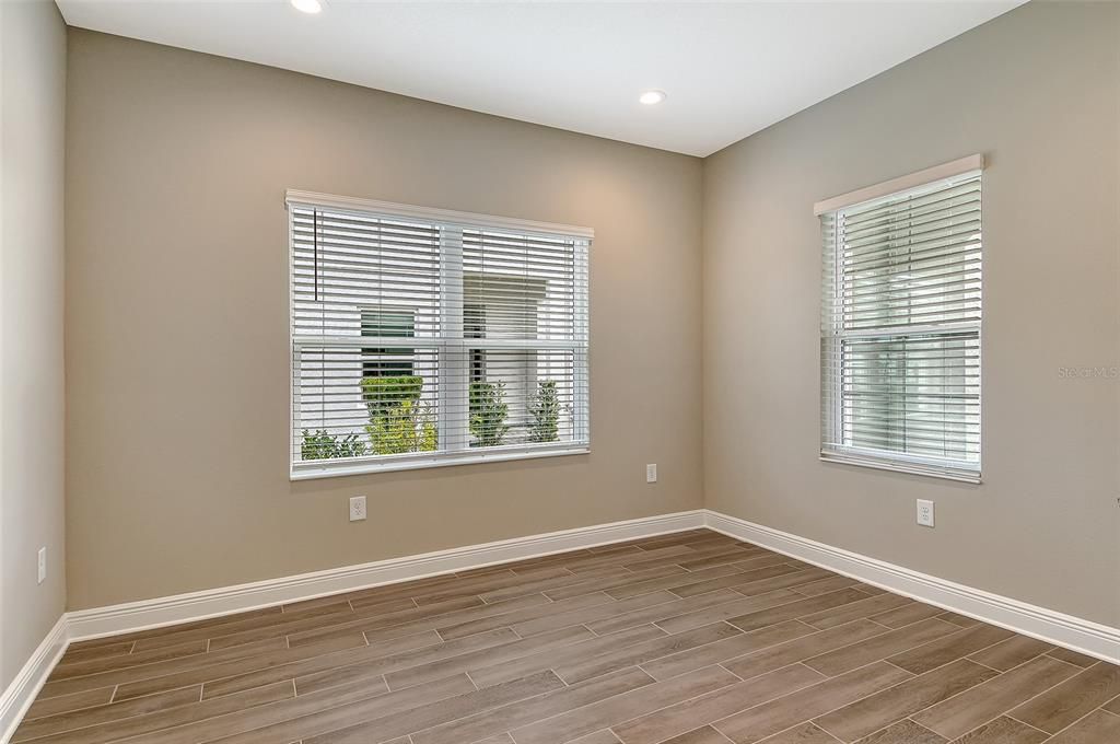 For Sale: $416,990 (2 beds, 2 baths, 1638 Square Feet)