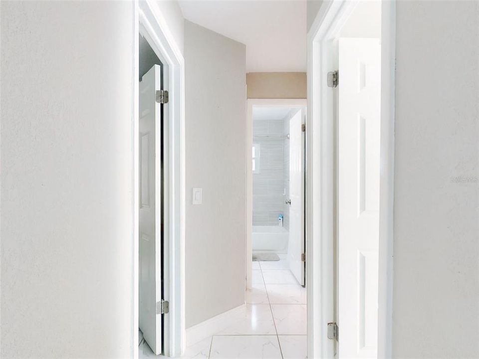 待售: $325,000 (3 贝兹, 2 浴室, 1081 平方英尺)