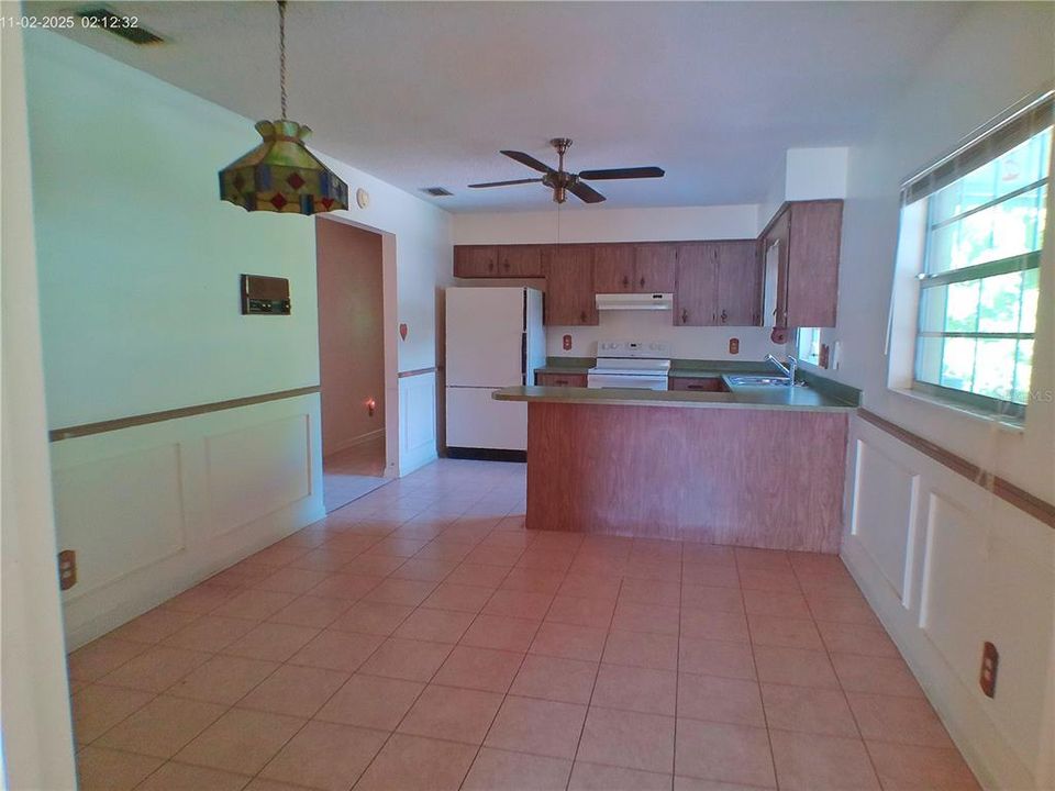 For Sale: $280,500 (3 beds, 2 baths, 1530 Square Feet)
