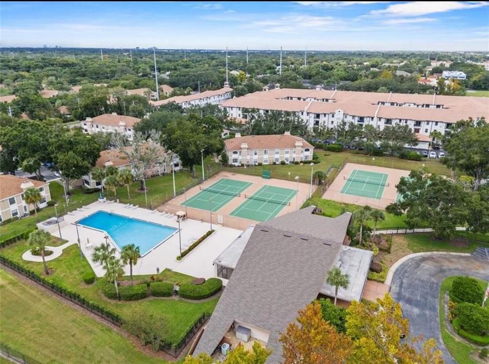 En Venta: $178,000 (2 camas, 2 baños, 889 Pies cuadrados)