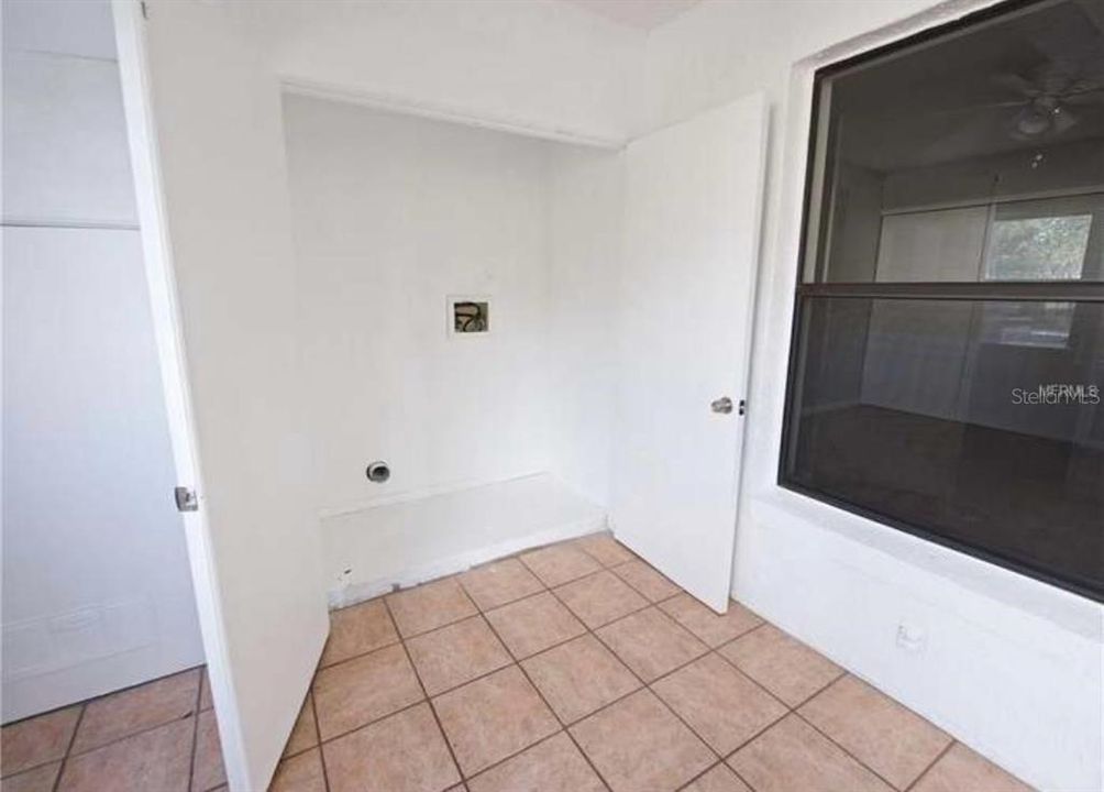 En Venta: $178,000 (2 camas, 2 baños, 889 Pies cuadrados)