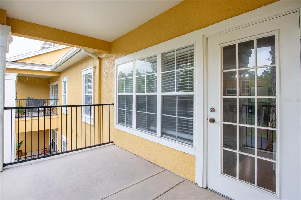 На продажу: $220,000 (2 спален, 2 ванн, 1036 Квадратных фут)