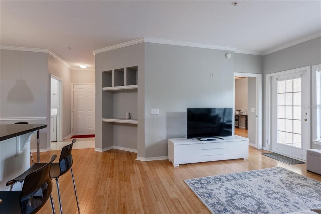 На продажу: $220,000 (2 спален, 2 ванн, 1036 Квадратных фут)