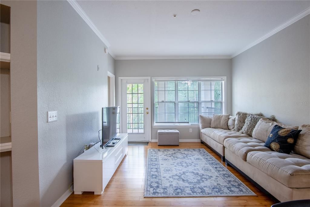 На продажу: $220,000 (2 спален, 2 ванн, 1036 Квадратных фут)