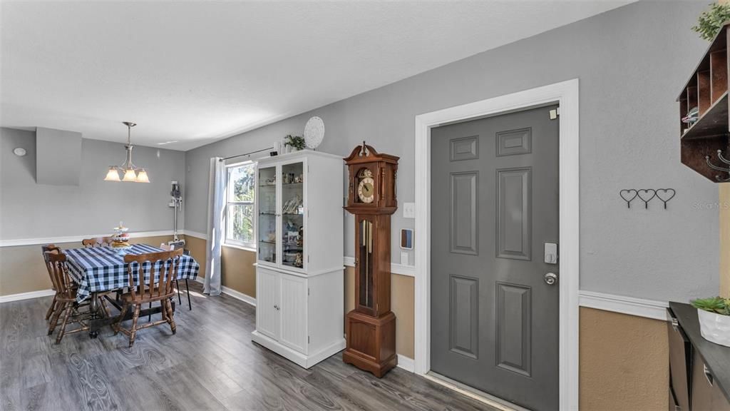 For Sale: $259,000 (4 beds, 1 baths, 1125 Square Feet)