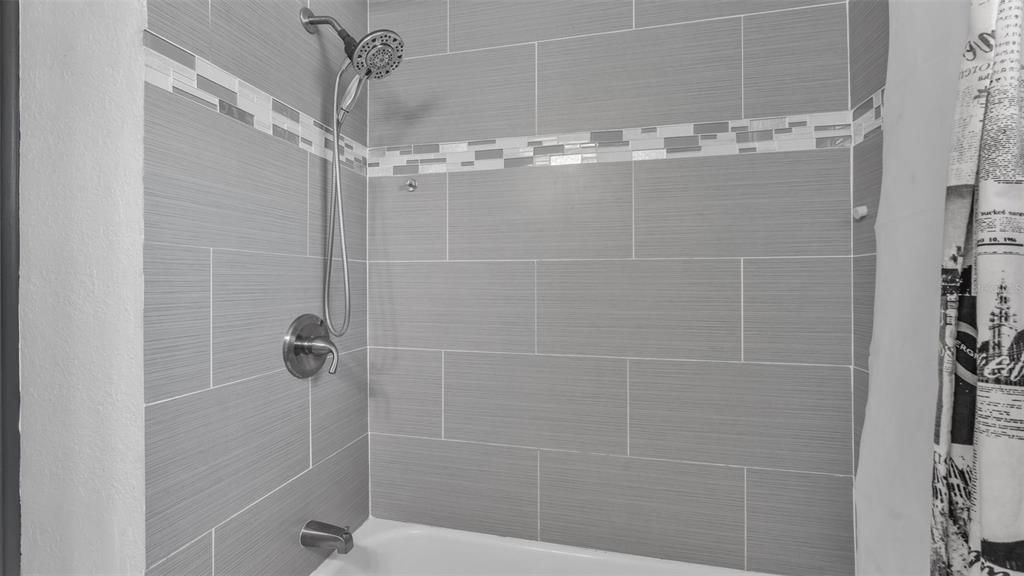 For Sale: $259,000 (4 beds, 1 baths, 1125 Square Feet)